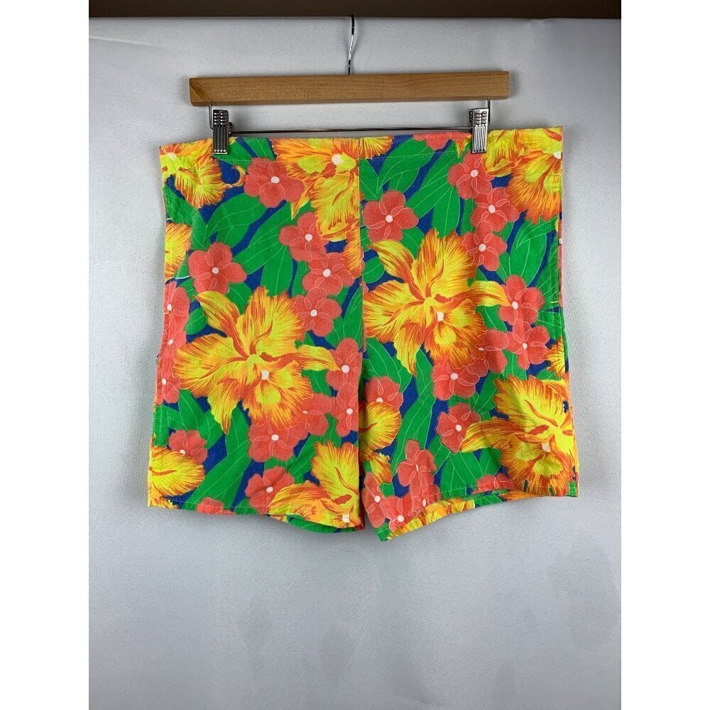 Cest Joli Men Floral Shorts Medium Pol